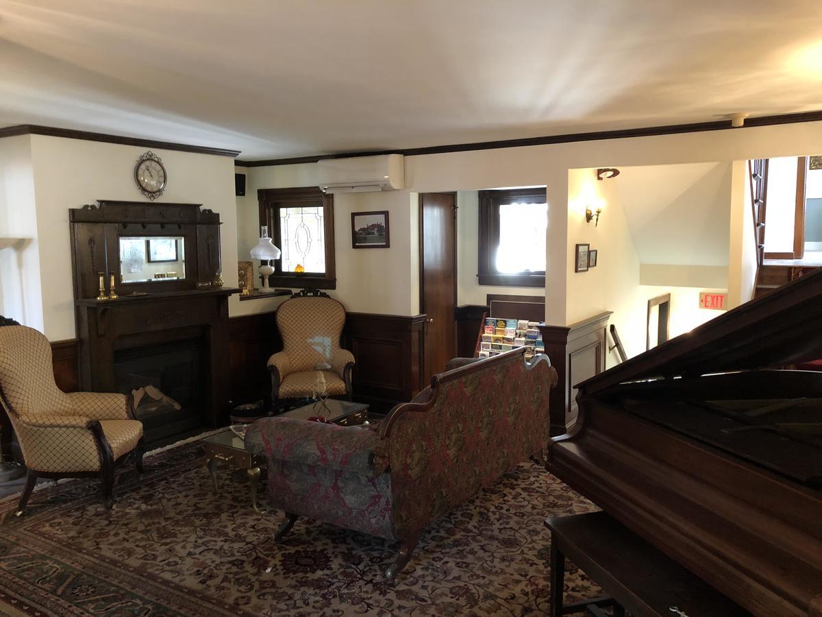 Ivy Manor Inn Village Center Bar Harbor Exteriör bild